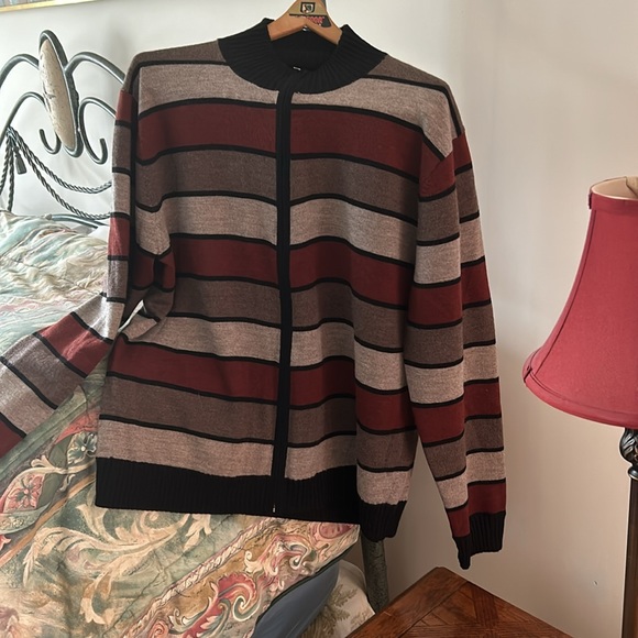 Thick soft fuzzy Zip front striped sweater! Wrap yourself in comfort & warmth! - Picture 7 of 7